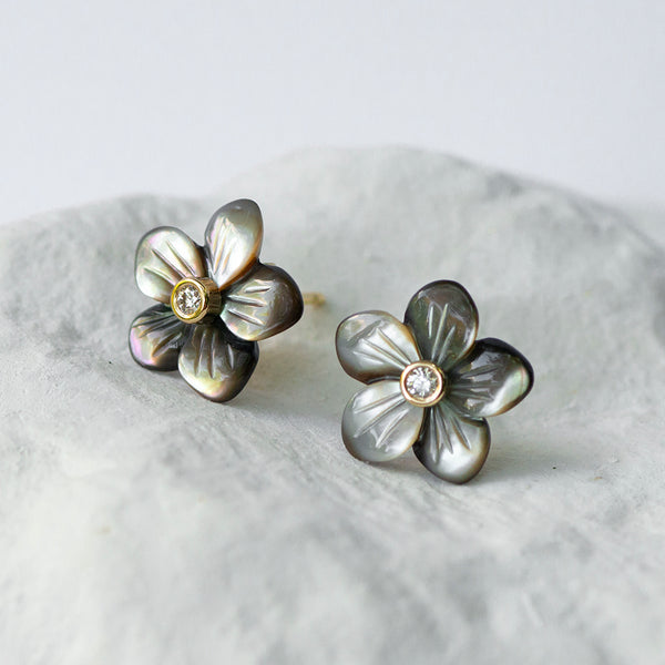 Grey peacock mother of pearl flower earstuds
