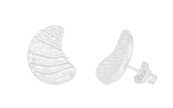 Silver earstuds with texture